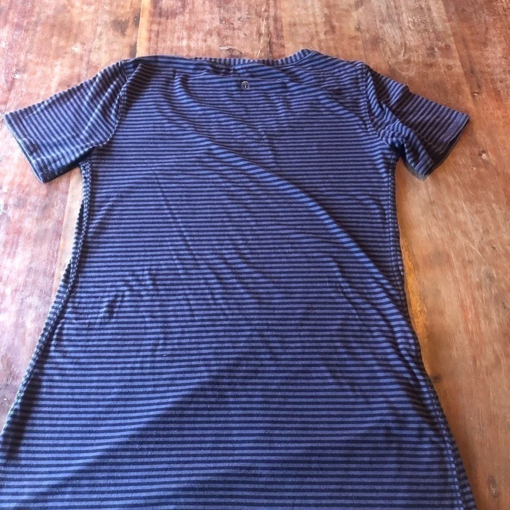 Lululemon Athletica Purple Black Striped T-Shirt Athletic Top